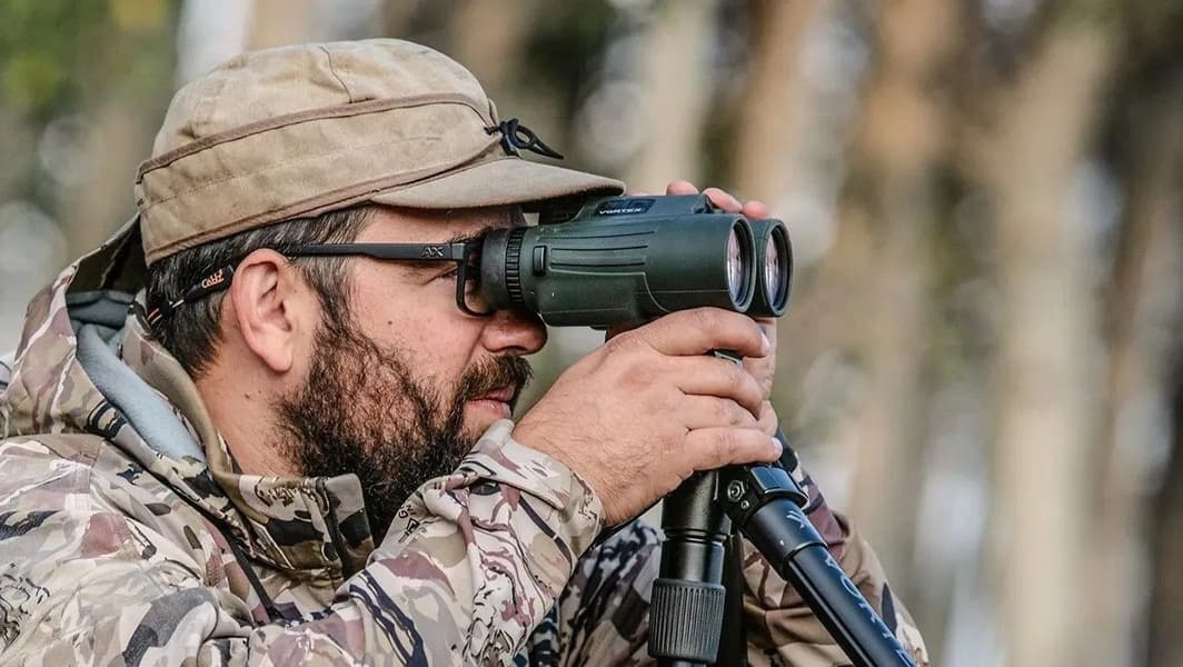 Fury HD 5000 AB 10x42, view: 7