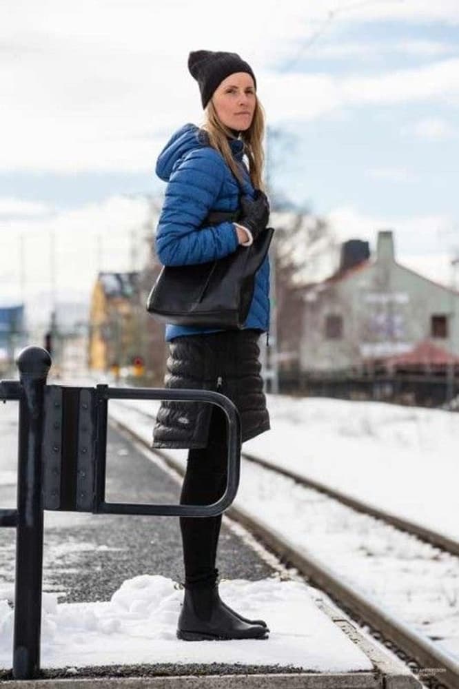 Short Down Skirt Black (2019), view: 3