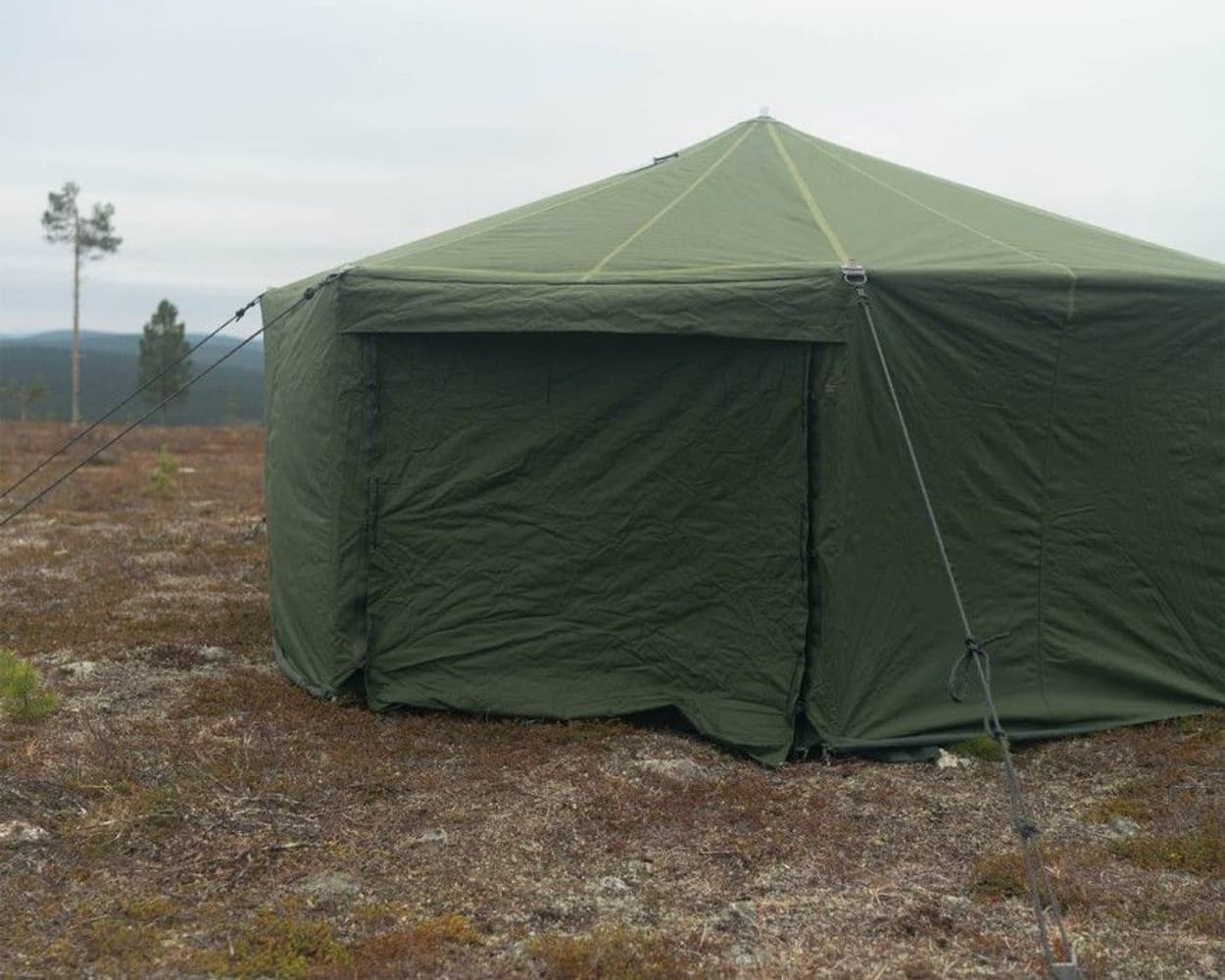 FDF 10p-JSP Field Camp Tent, view: 13