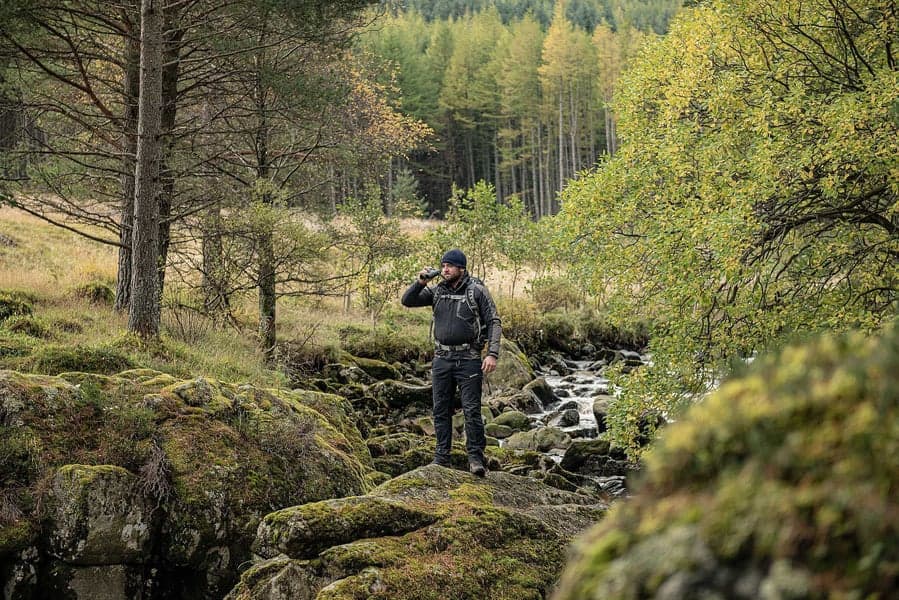 Frontier Bino LRF 8x42, view: 2