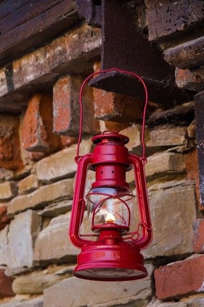 Storm Lantern 276 Röd, view: 2