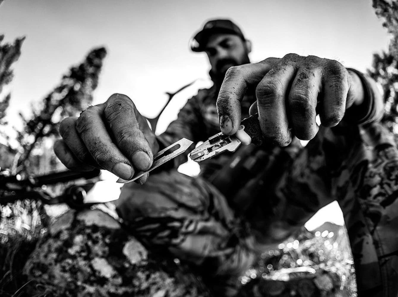 Vital Folder Knife, view: 3