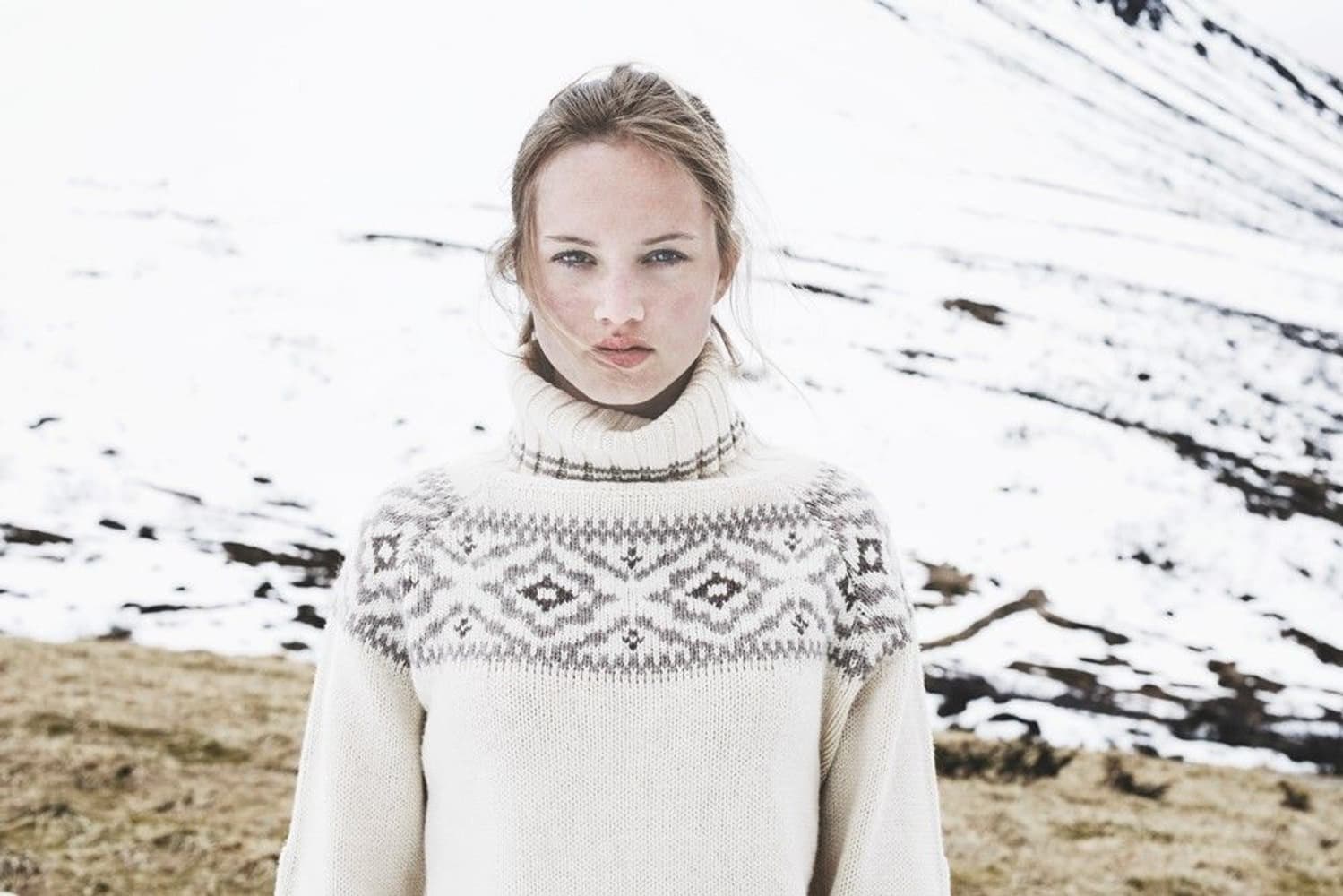 Ona Round Sweater Woman Merino Offwhite, view: 2