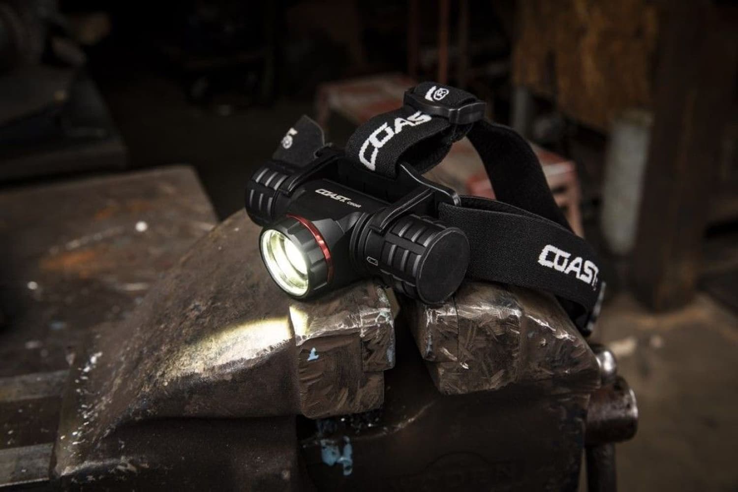 XPH34R Rechargeable Headlamp 2075 lm, view: 3