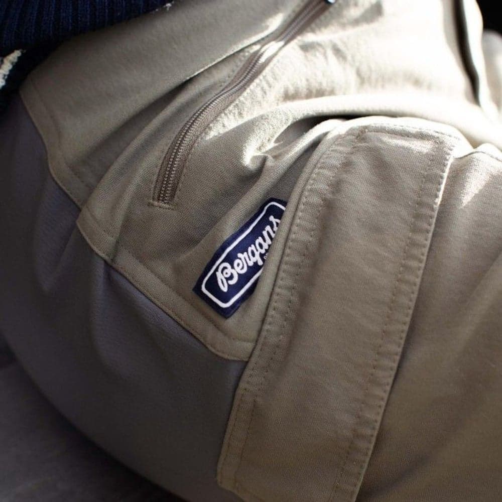 Bergans W's Nordmarka Hybrid Pants Green Mud / Solid Dark Grey, view: 4