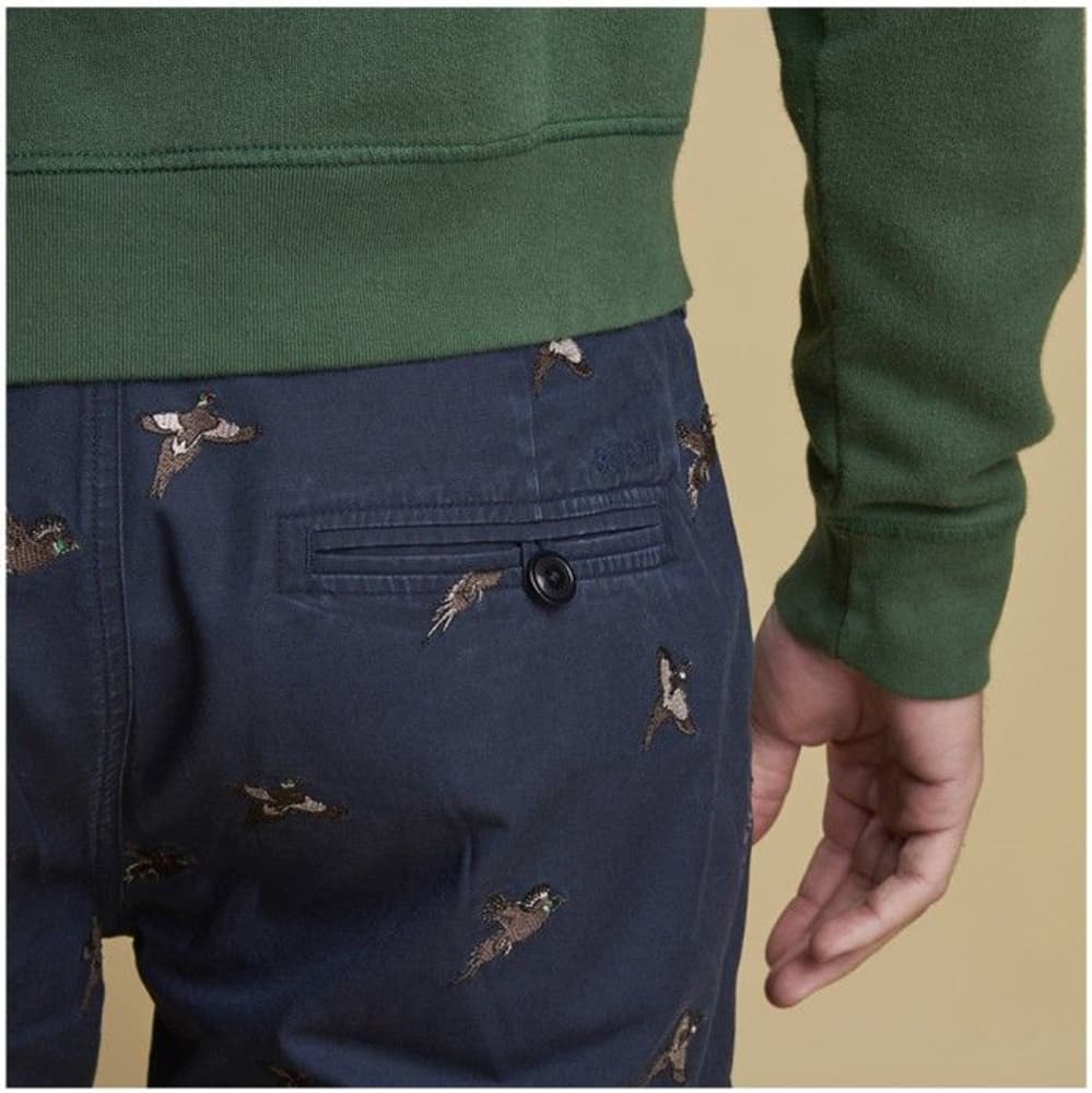 M's Feature Emb Shorts Navy, view: 3