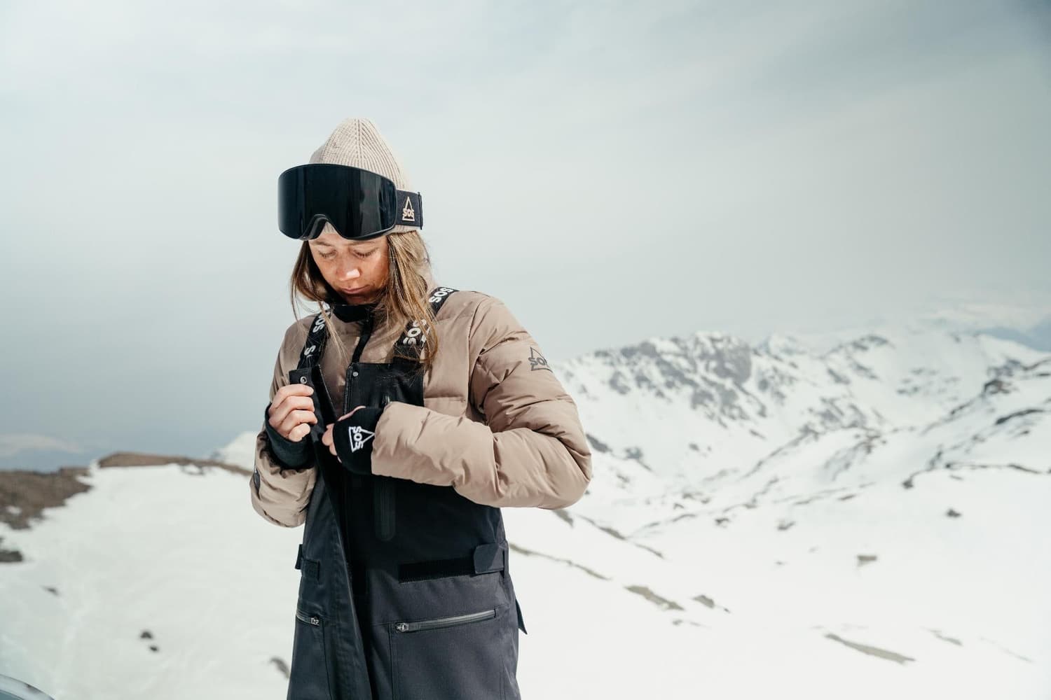 Lipno W Shell Bib Pants Black, view: 8