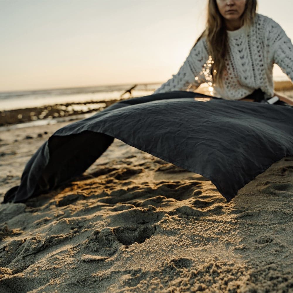 Nanodry Packable Beach Towel, view: 2