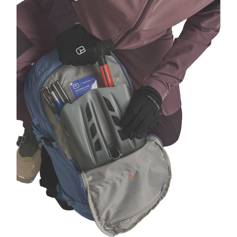 Venet Tour 28 L Light Nunatak, view: 2