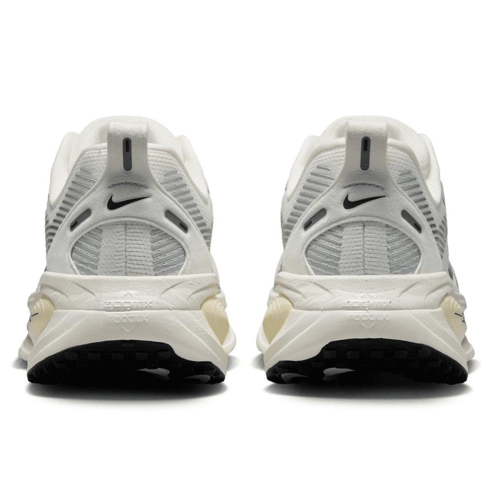 W's Vomero 18 Road Running Shoes Summit White/Black-Coconut Milk, view: 5